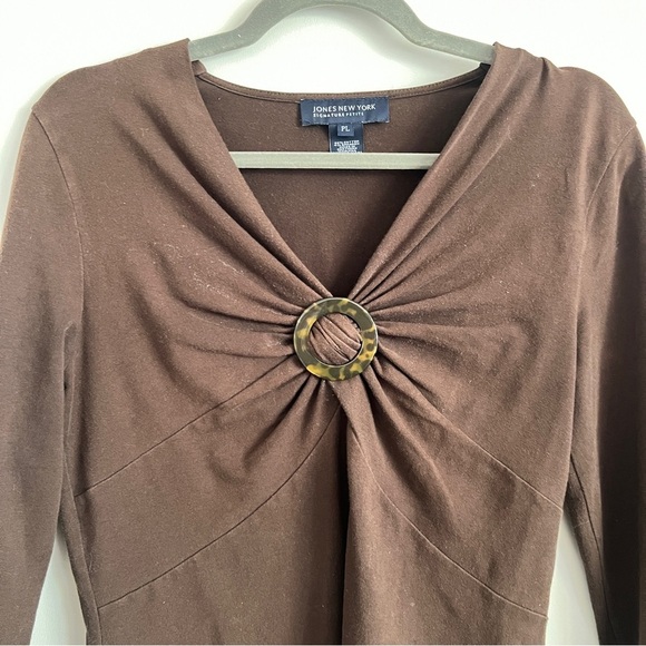 Jones New York Y2K Brown Ring Detail V Neck Ruched Petite Large Top - Picture 2 of 8